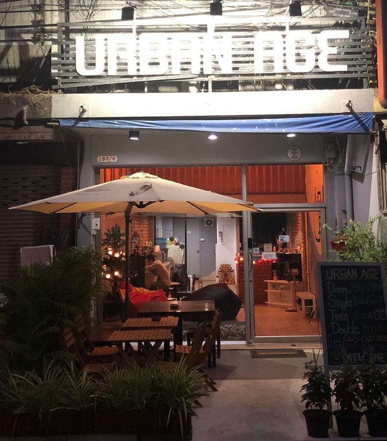 The Urban Age Hostel Bangkok Ngoại thất bức ảnh